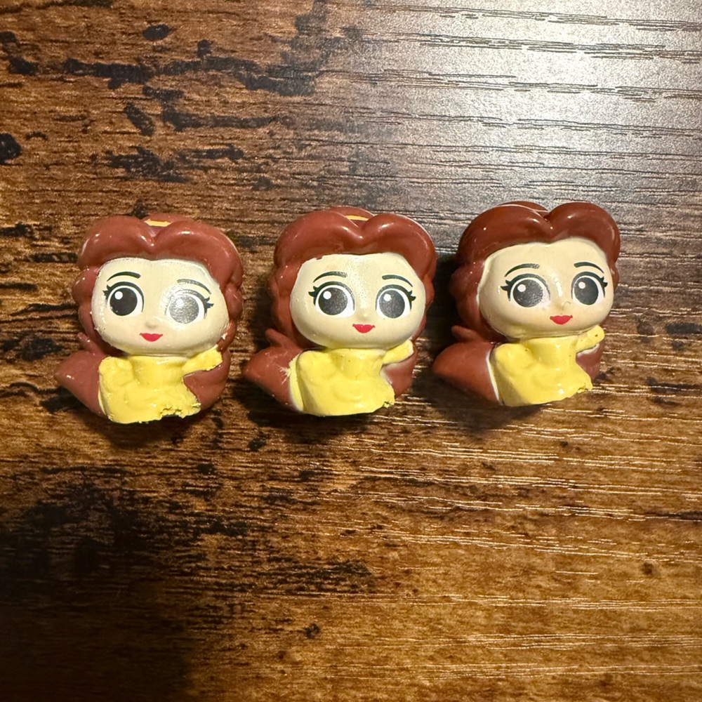 Disney Squishalots - Princess Belle